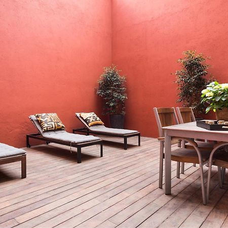 My Space Barcelona Pool City Center Buitenkant foto