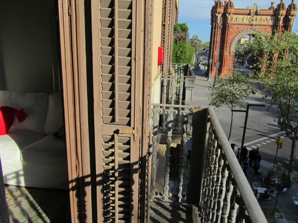 My Space Barcelona Pool City Center Buitenkant foto