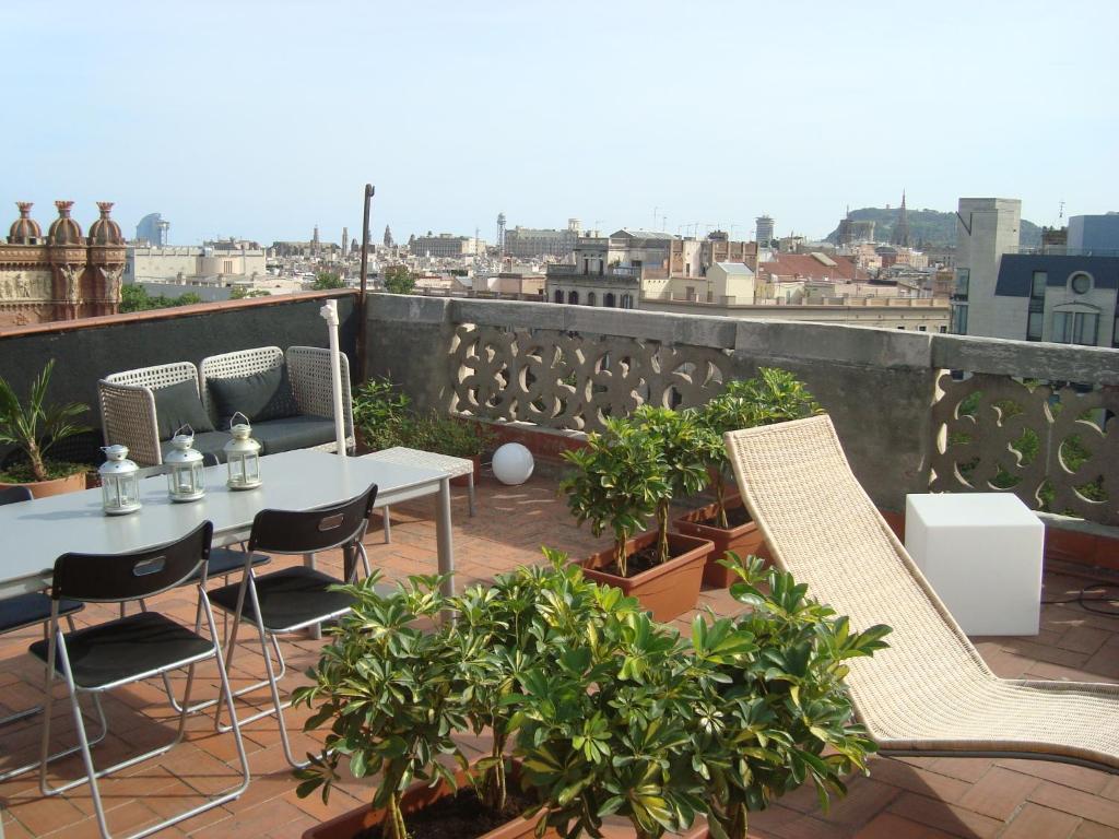 My Space Barcelona Pool City Center Buitenkant foto