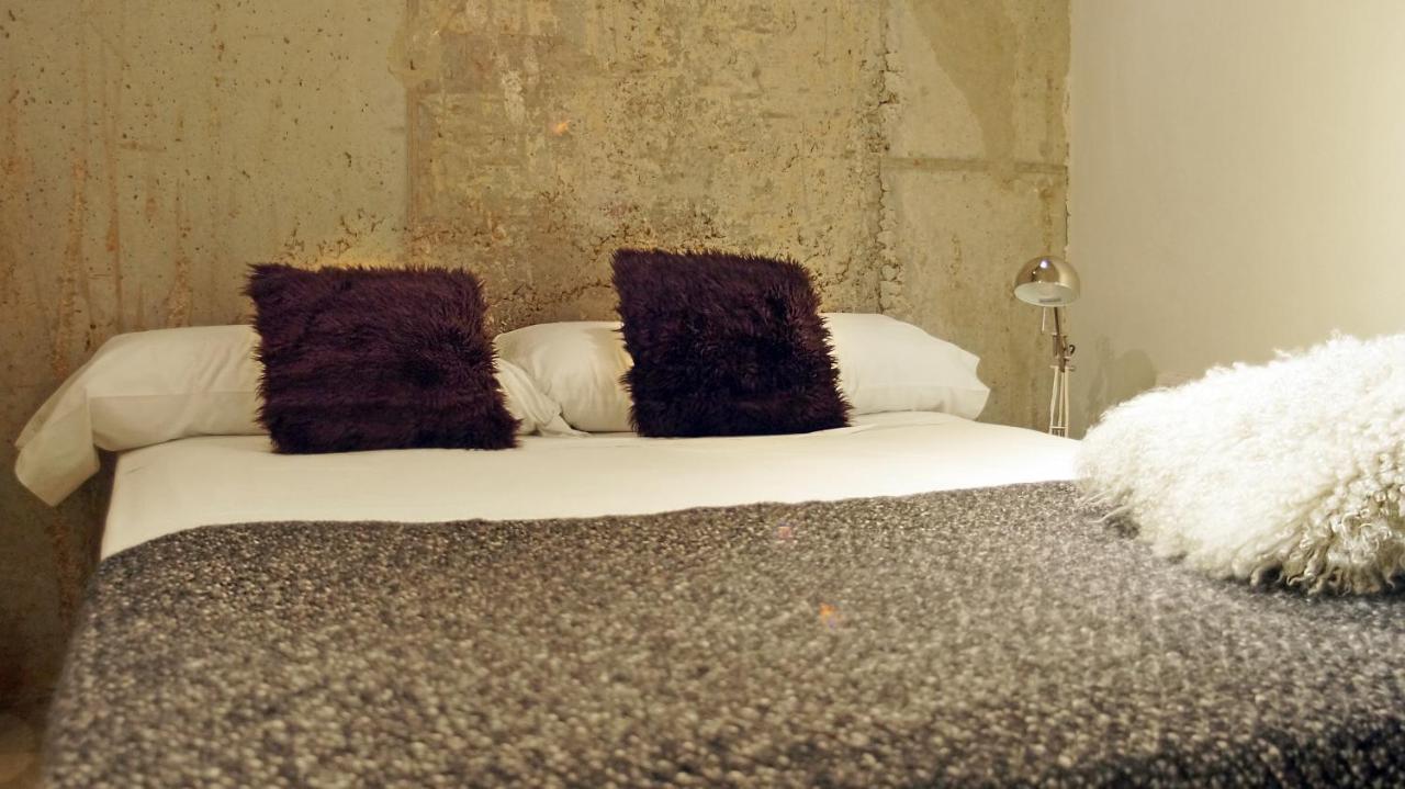 My Space Barcelona Pool City Center Buitenkant foto