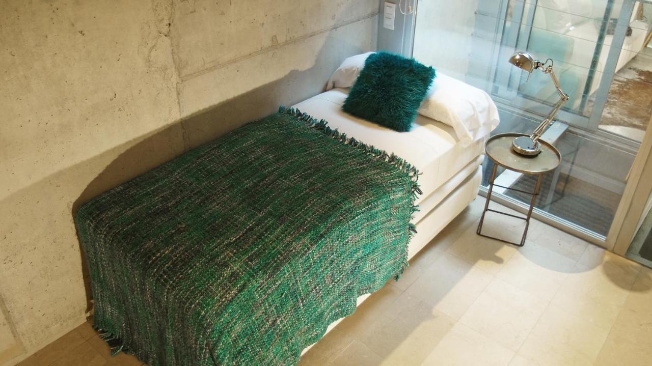 My Space Barcelona Pool City Center Buitenkant foto